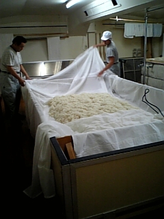 http://www.fukukomachi.com/blog/photo/101022_153512.jpg